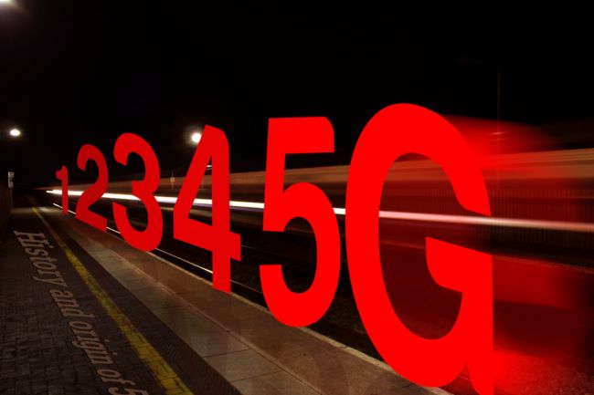 [تصویر:  history-and-origin-of-5g.0.0.jpg]