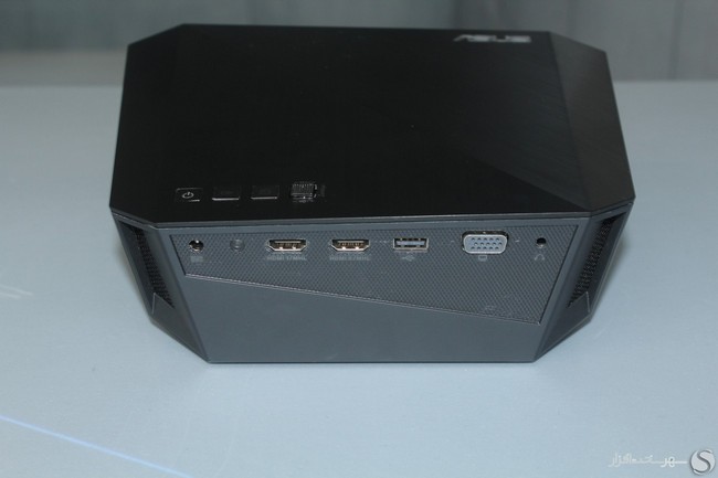 asusf1projector-2.jpg - 45.17 kB