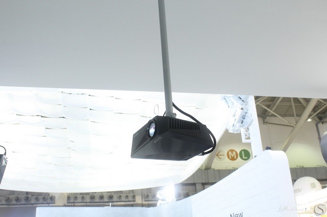 asusf1projector-8.jpg - 53.43 kB
