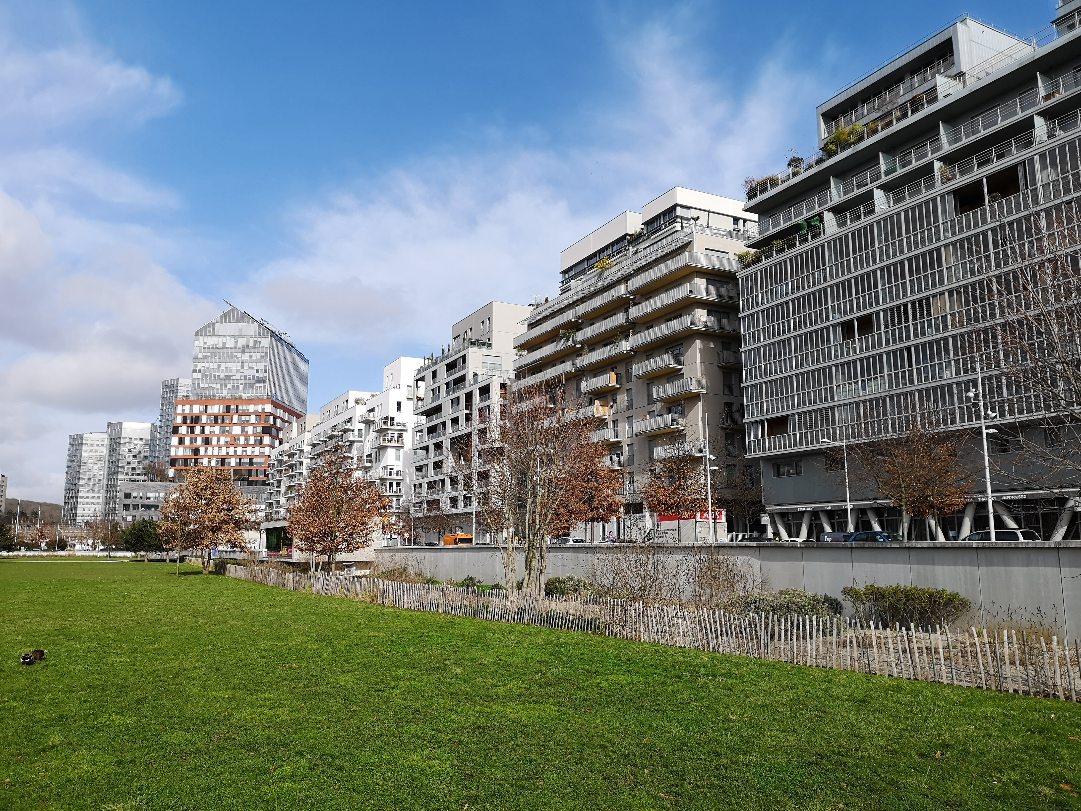 p20-pro-4.jpg - 3.34 MB