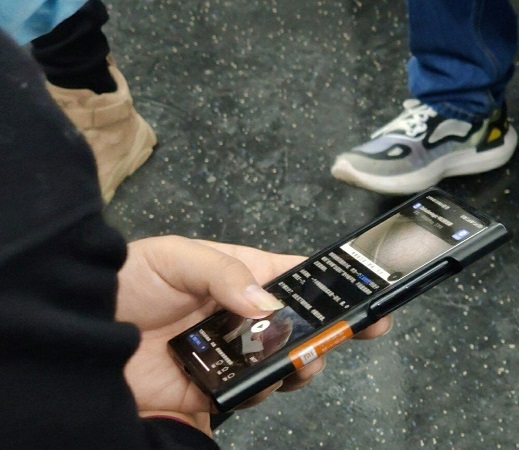 xiaomi12-2.jpg