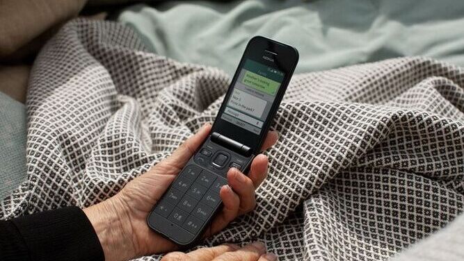 گوشی nokia 2760 flip