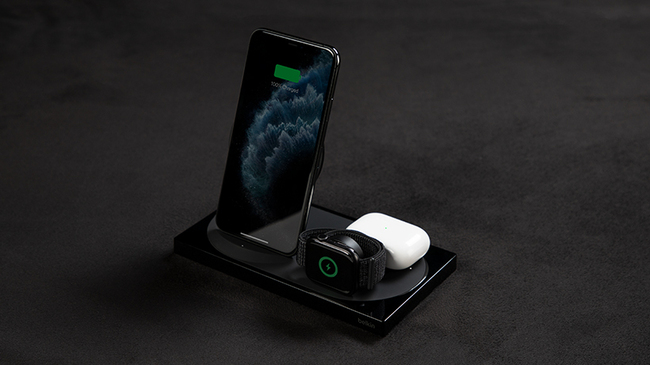 belkin-wiz004-3-1-wireless-charging-dock-env-10257-v01-r02-820x461-us.jpg