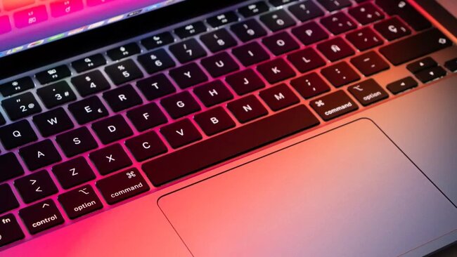 macbook13.jpg