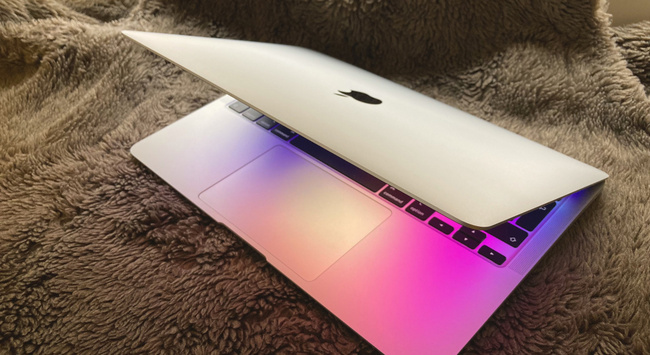 MACBOOK AIR.jpg