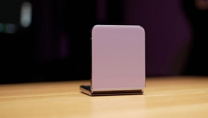 پرچمدار Galaxy Z