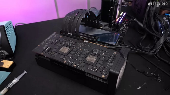 قدرت Radeon Pro W6800X Duo