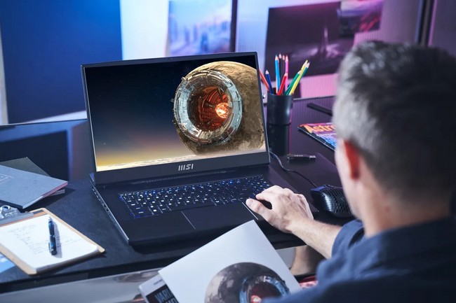 لپ تاپ گیمینگ MSI Titan GT77
