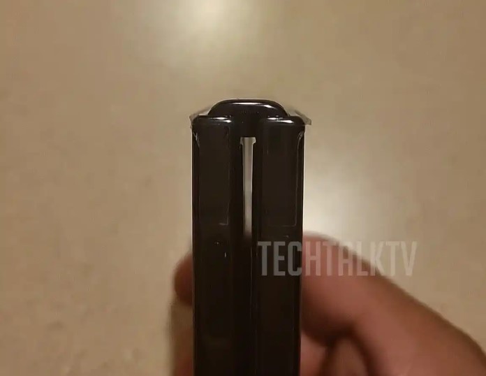 تصویر کناری گوشی تاشوی گلکسی Z Flip 4