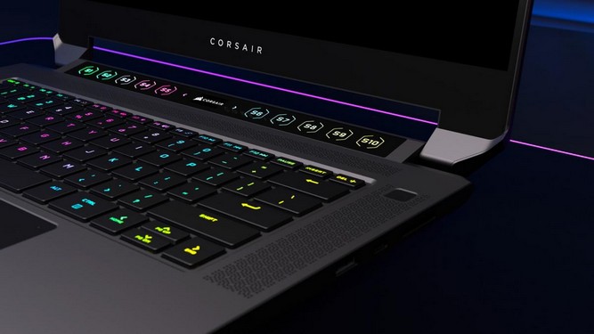 لپ‌تاپ CORSAIR VOYAGER a1600