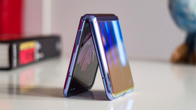 گوشی تاشوی galaxu z flip 4