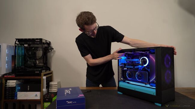 یک سیستم ساخته شده با کارت گرافیک ARC A770