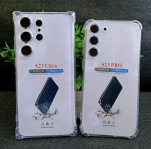 کیس دو گوشی گلکسی اس 23 اولترا و گلکسی اس 23 پلاس در کنار هم