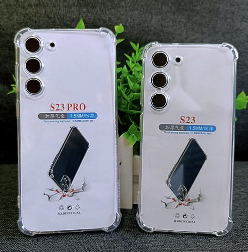 کیس دو گوشی گلکسی اس 23 و گلکسی اس 23 پلاس در کنار هم