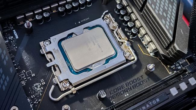 مقایسه رپتور لیک و Ryzen 7000 در بلندر