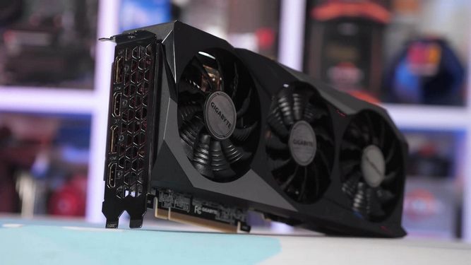 یک کارت گرافیک RTX 3060 Ti گیگابایت با سه فن