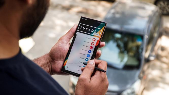 نمایشگر گوشی galaxu s22 ultra