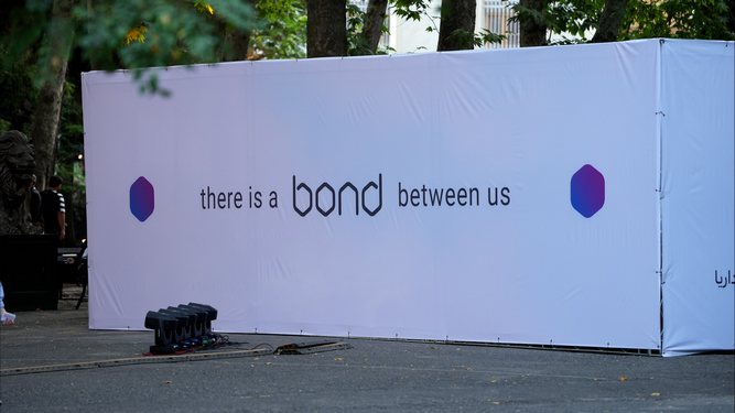 Bond-2.jpg