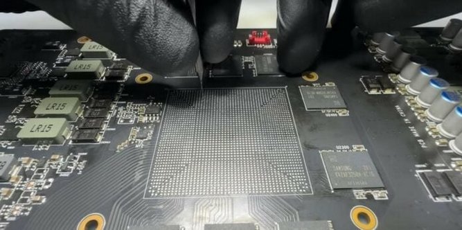MSI-Radeon-RX-6900XT-Drilling-1.jpg