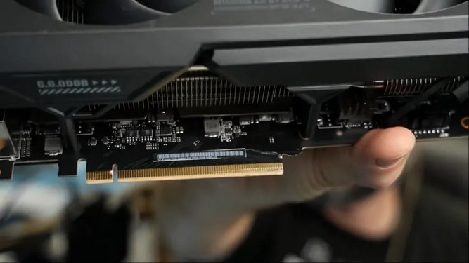 rtx4090-bricks.jpg