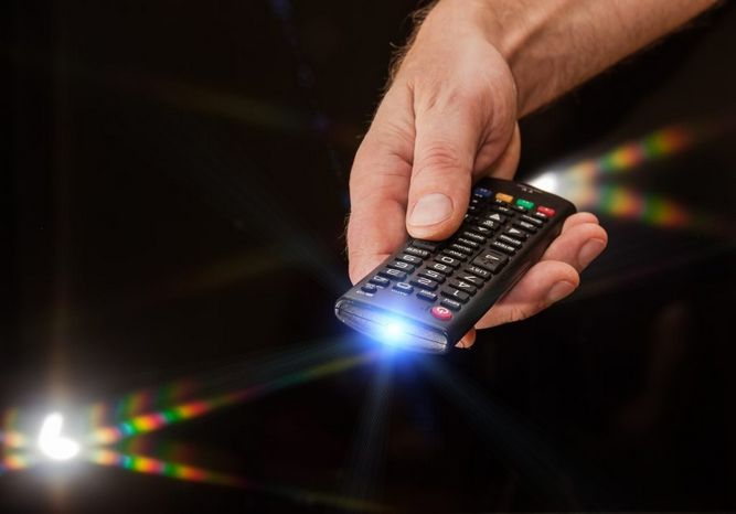 کنترل از راه دور تلویزیون