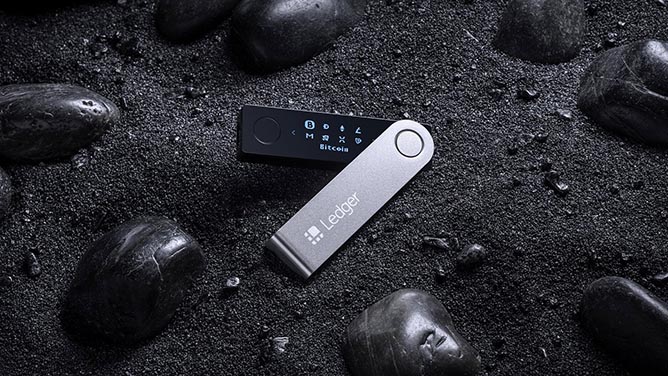ledger-c-2.jpg
