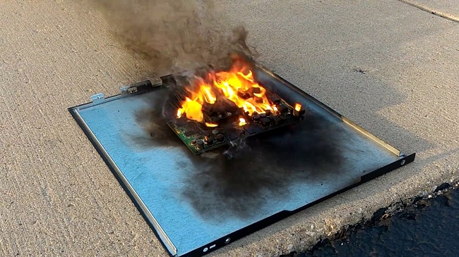 عمر مفید کارت گرافیک چقدره