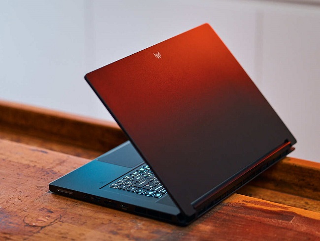 لپ تاپ Predator Triton X 17 ایسر