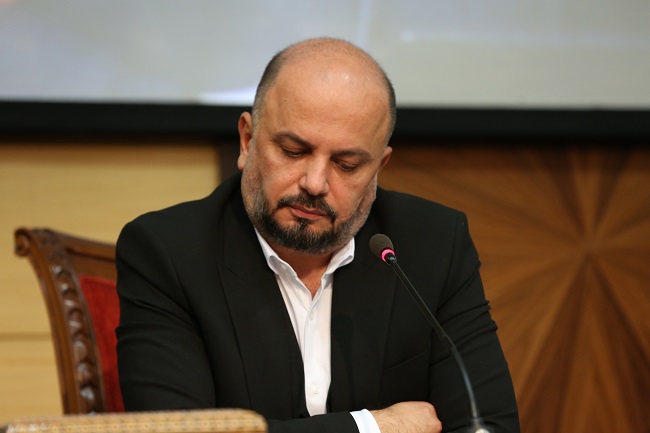دبیر انجمن واردکنندگان تلفن همراه، تبلت و لوازم جانبی 