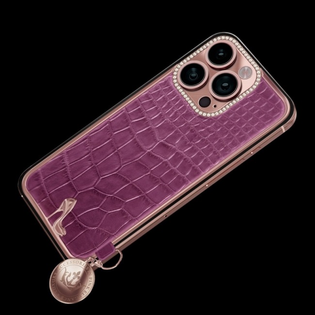 آیفون 15 Barbiecore خاویار