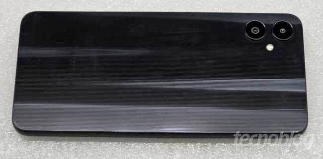 طراحی  گوشی Galaxy A05