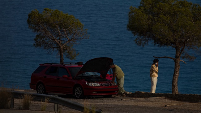 سرویس Roadside Assistance آیفون 15