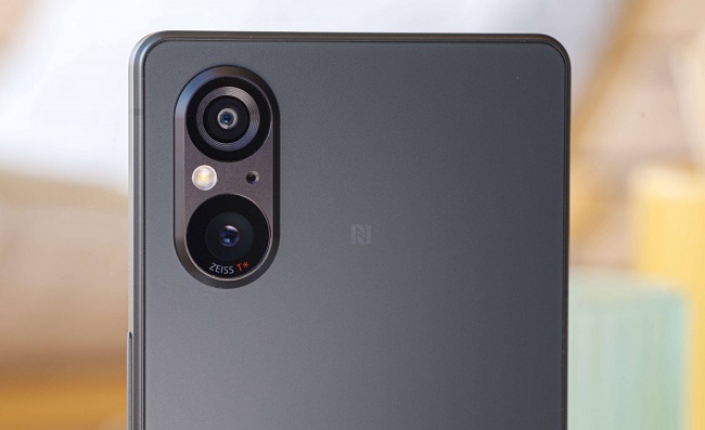 دوربین گوشی اکسپریا Xperia 5 V