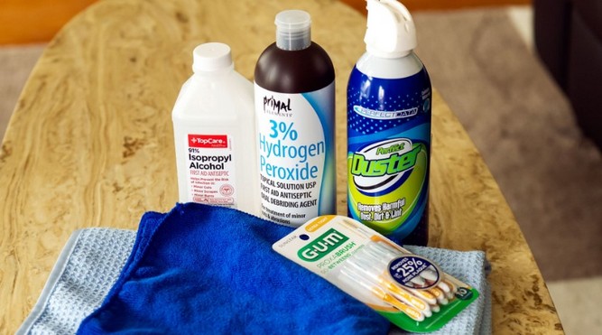 خمیر دندان یا پولیش پلاستیکی