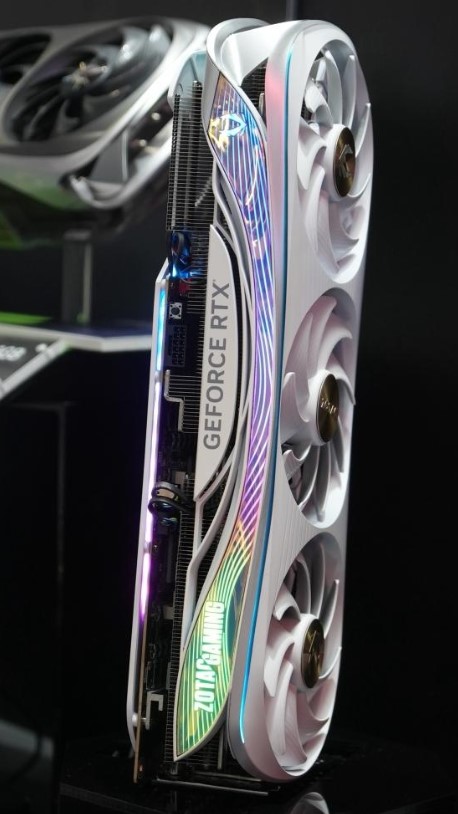 کارت گرافیک RTX 4090 Amp Extreme Airo