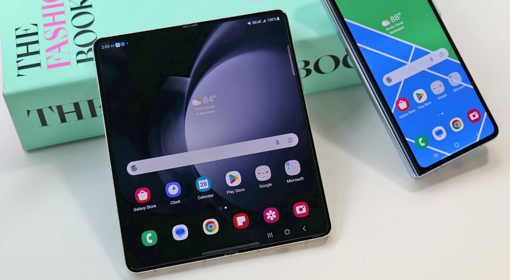 مقایسه گوشی گلکسی زد فولد 5