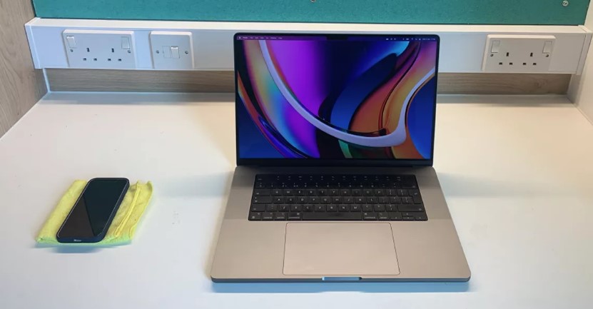 تشخیص کلمات با گوش دادن به صدای تایپ توسط هوش مصنوعی