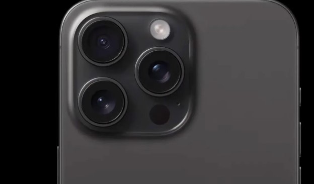 آیفون 15 پرومکس در مقابل گوشی شیائومی 13 اولترا