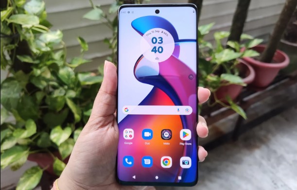 موتورولا اج 30؛ یکی از خوش دست ترین گوشیهای جهان