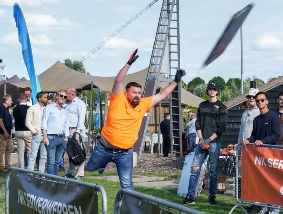 جزئیات بیشتر از مسابقات پرتاب سرور!