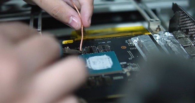 نسخه ماد شده RTX 4070 با ۱۶ گیگابایت حافظه VRAM