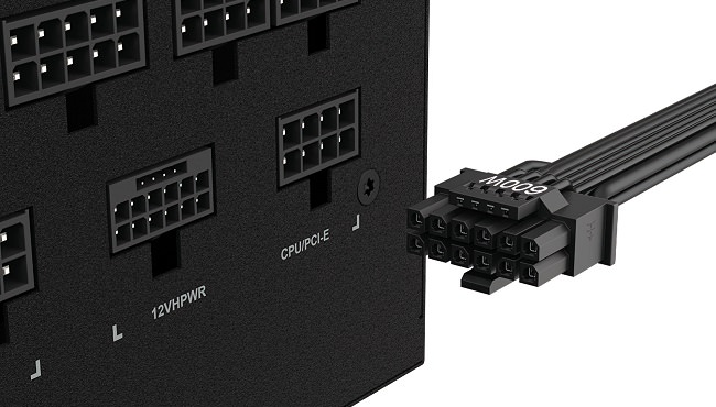 آتش گرفتن کانکتور 12HPWR