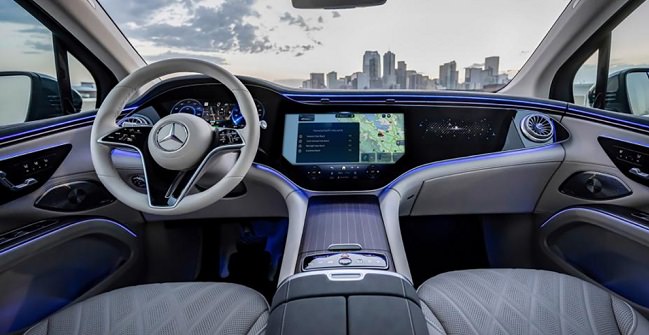 ادغام هوش مصنوعی در دستیار صوتی شرکت خودروسازی مرسدس بنز