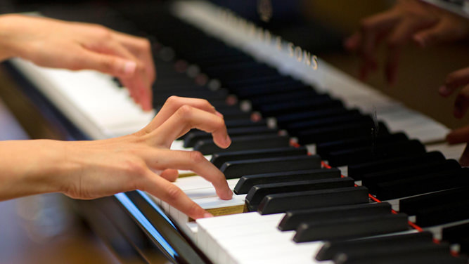 امید به بهبود بیماران سکته مغزی با این دستکش های هوشمند