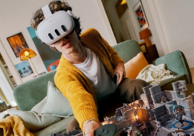 هدست واقعیت مجازی متا کوئست ۳