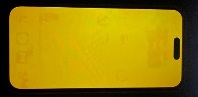 مشکل سوختگی صفحه نمایش آیفون 15 پرو مکس