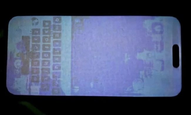 مشکل سوختگی صفحه نمایش آیفون 15 پرو مکس