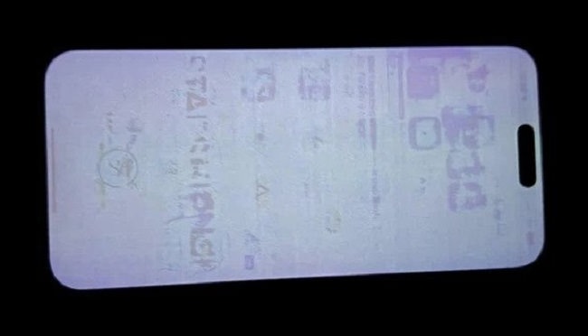 مشکل سوختگی صفحه نمایش آیفون 15 پرو مکس