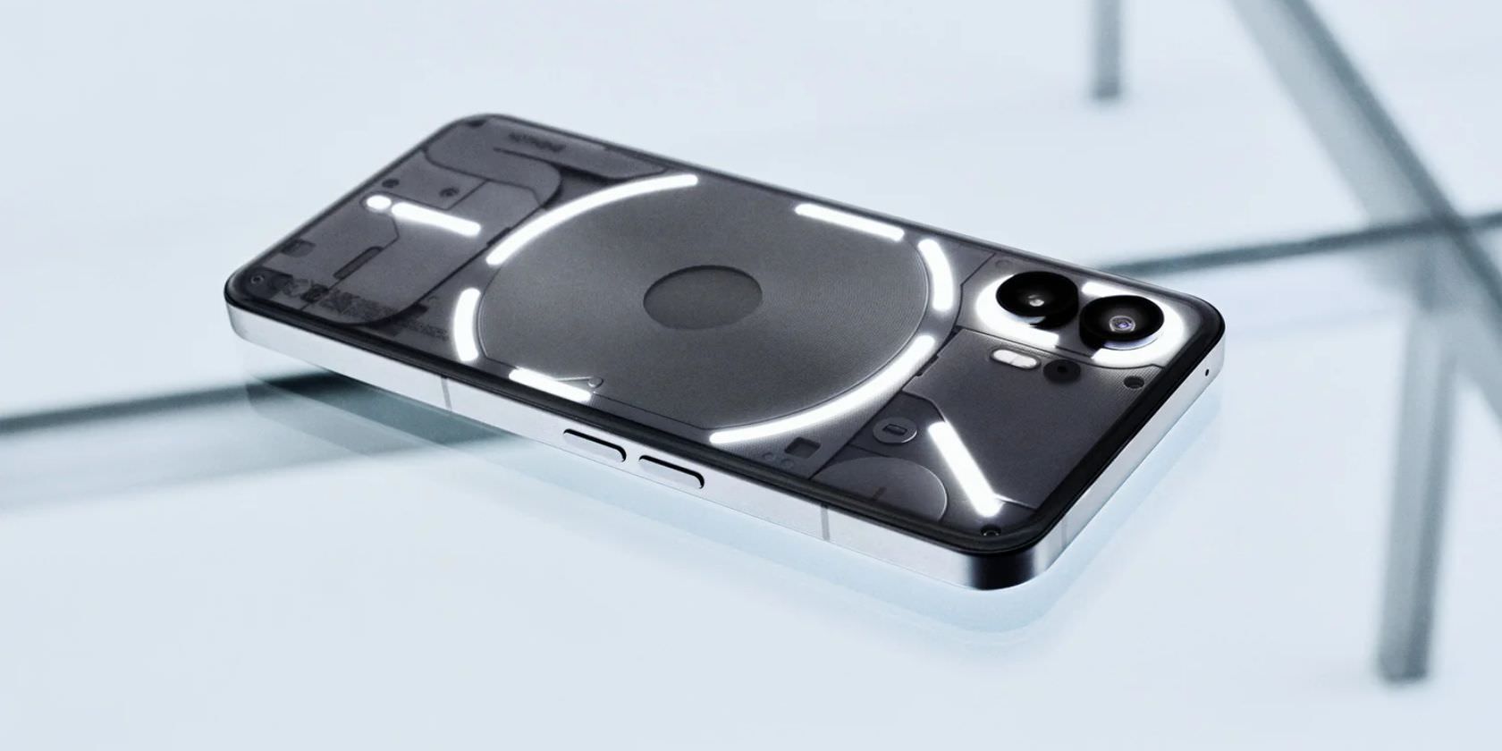 گوشی میانرده Nothing Phone 2a