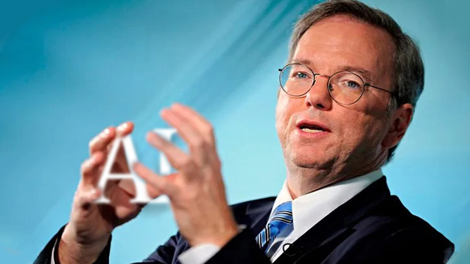 نظر مدیرعامل سابق گوگل در مورد هوش مصنوعی